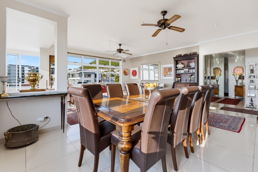 2 Bedroom Property for Sale in Sea Point Western Cape